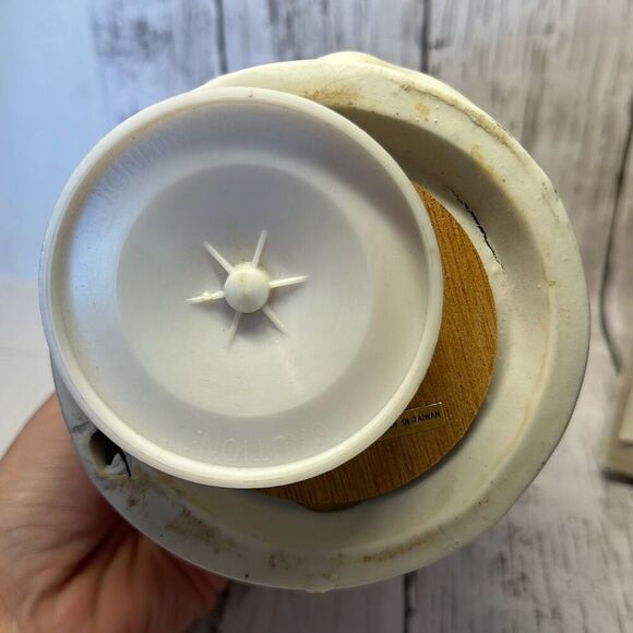 Vintage Musical Forest Friends Rotating Figurine For Christmas Around The World - Picture 6 of 9